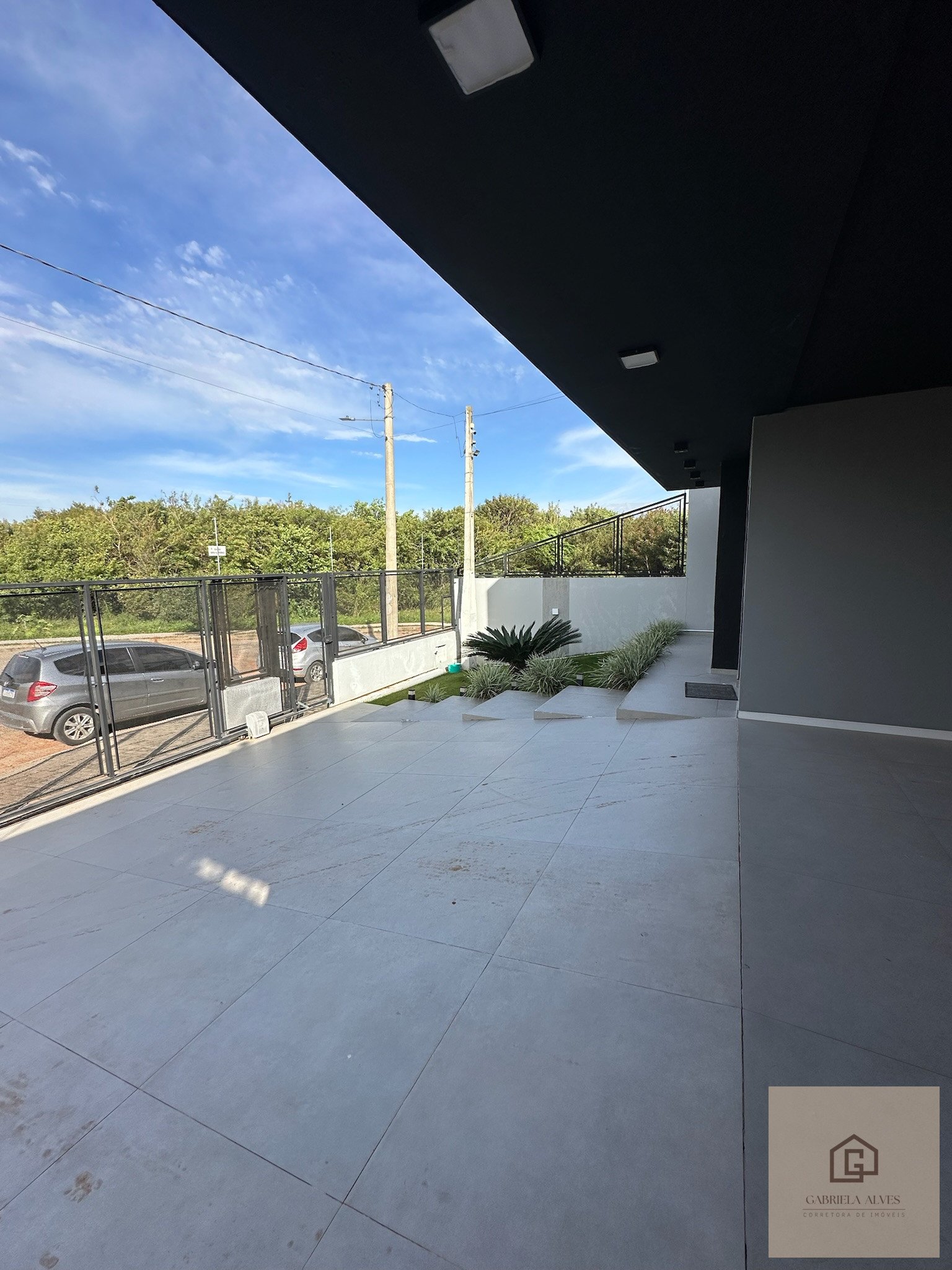 Casa semimobiliada no Parque Residencial Santa Júlia