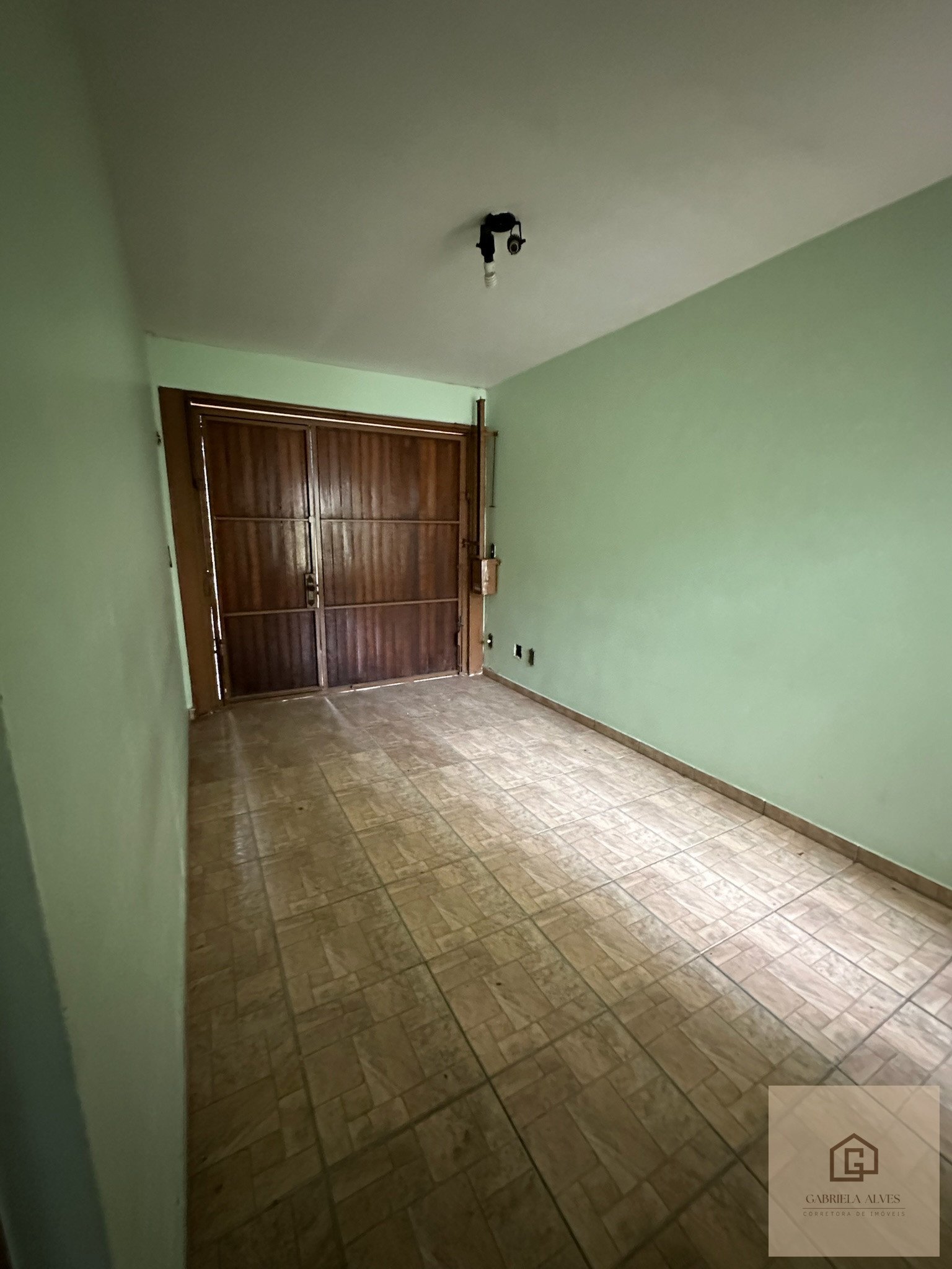 Casa próxima a UFSM, 4 dormitórios por apenas R$ 900.000,00
