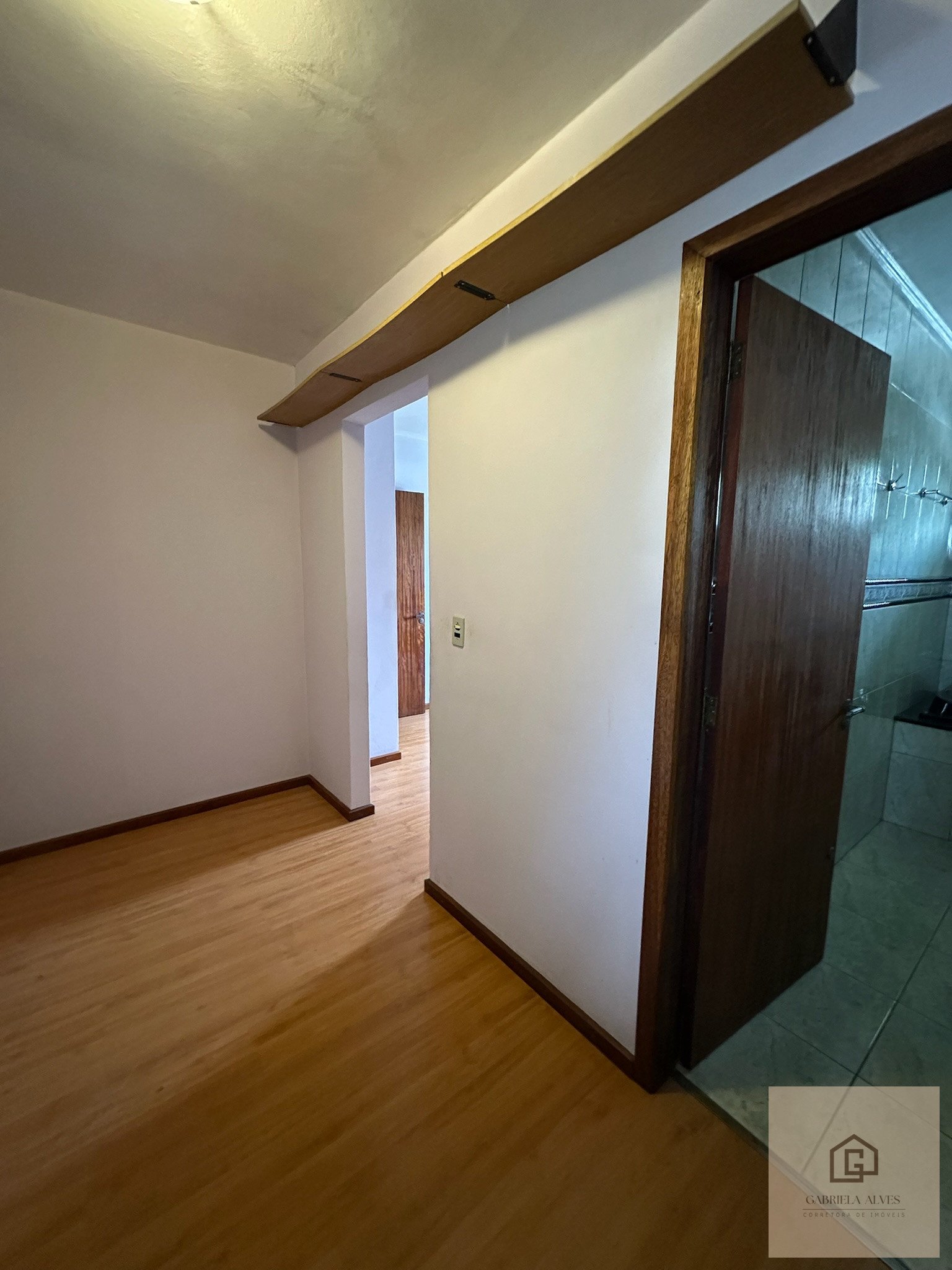 Casa próxima a UFSM, 4 dormitórios por apenas R$ 900.000,00