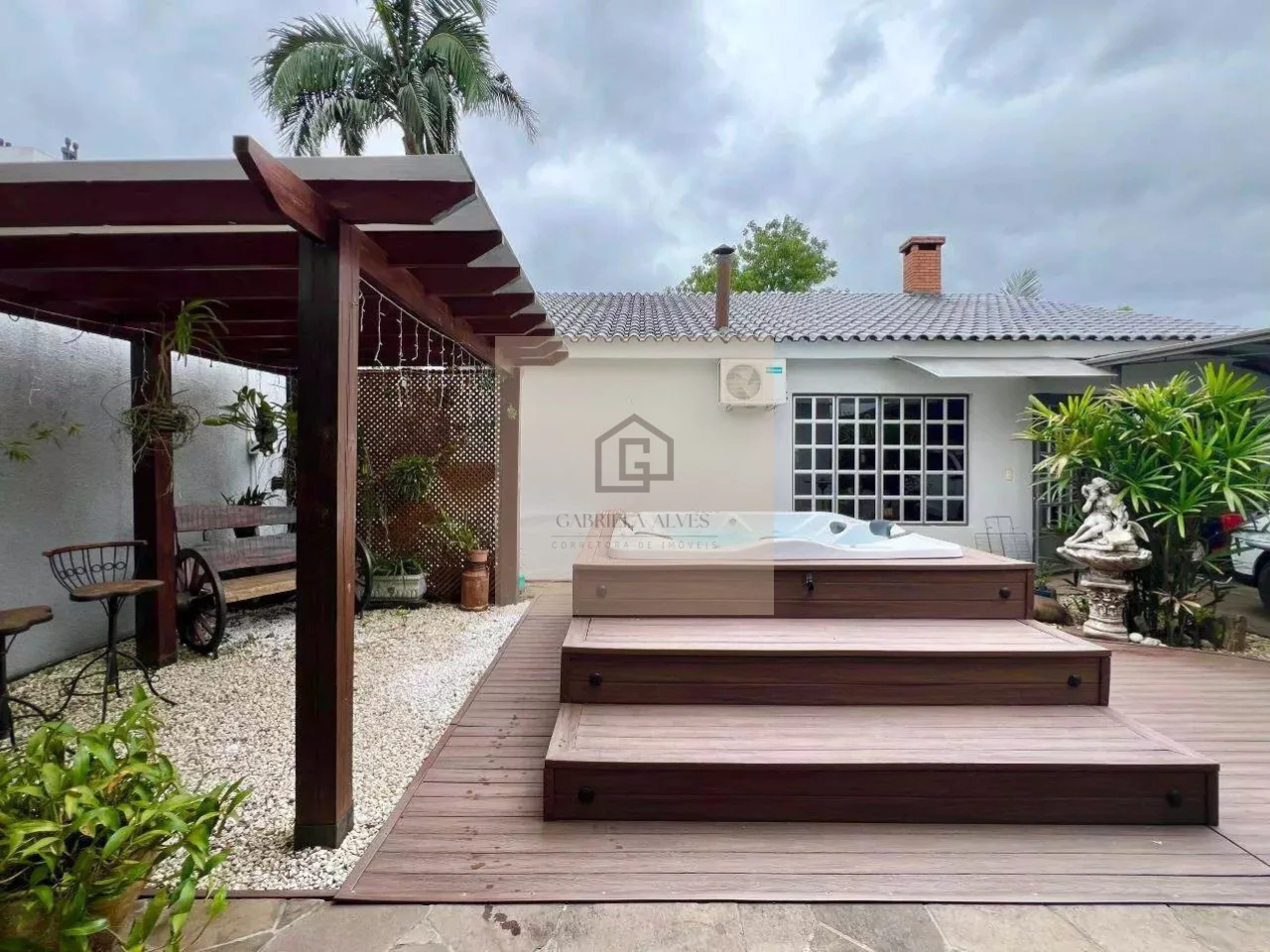 Casa em Faixa Velha de Camobi