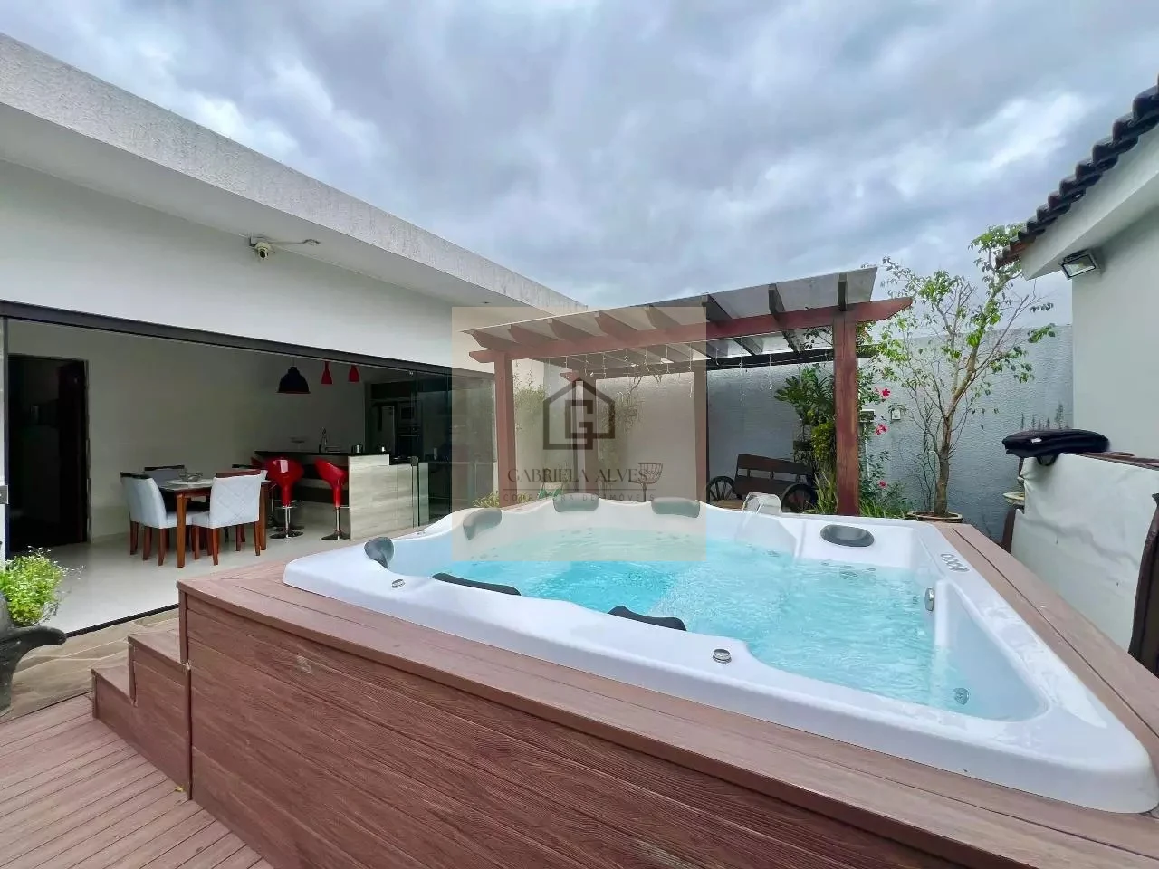 Casa em Faixa Velha de Camobi