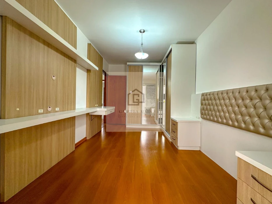 Apartamento 2 dormitórios semimobiliado