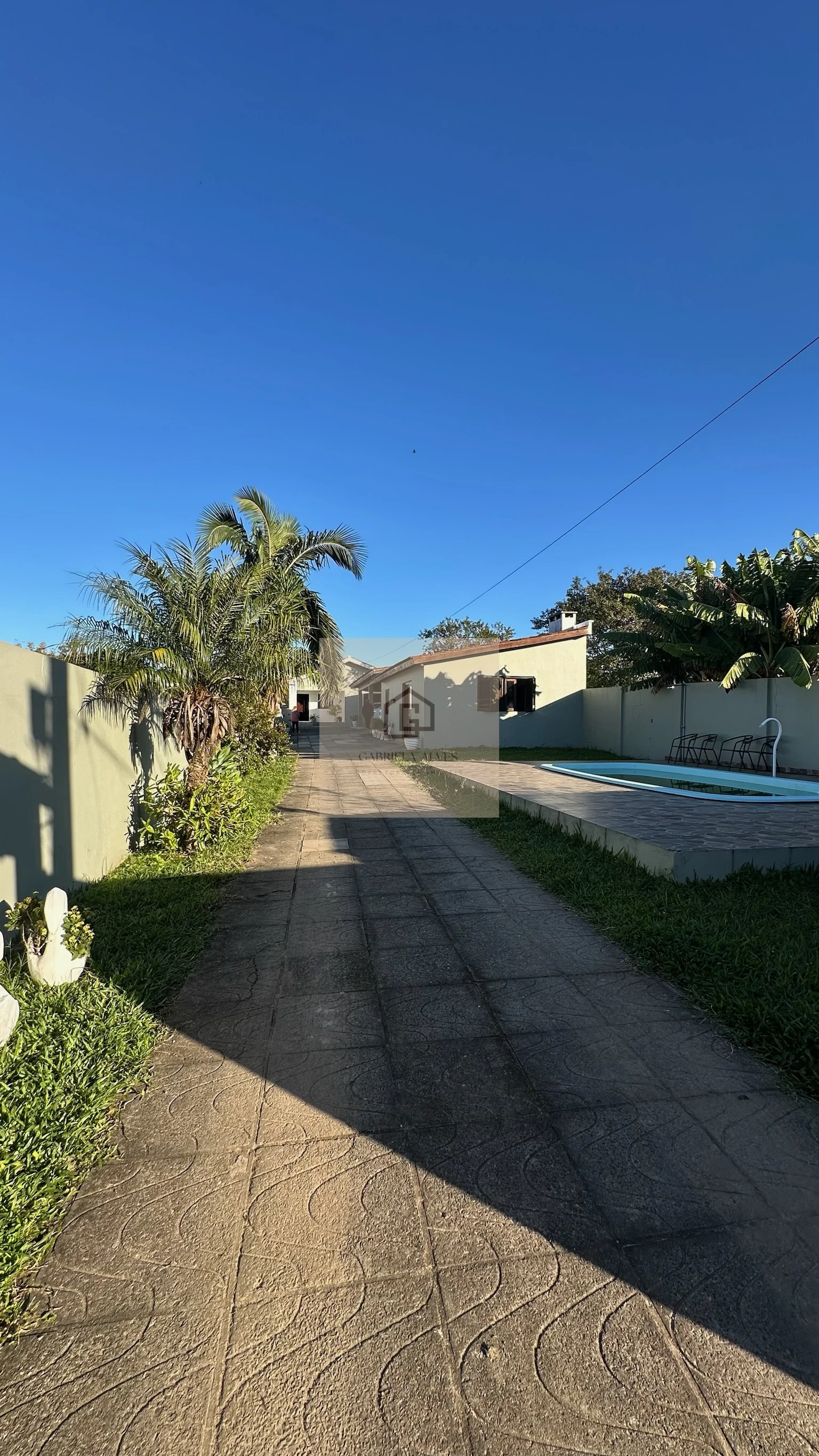 Casa com pavilhão no bairro São José
