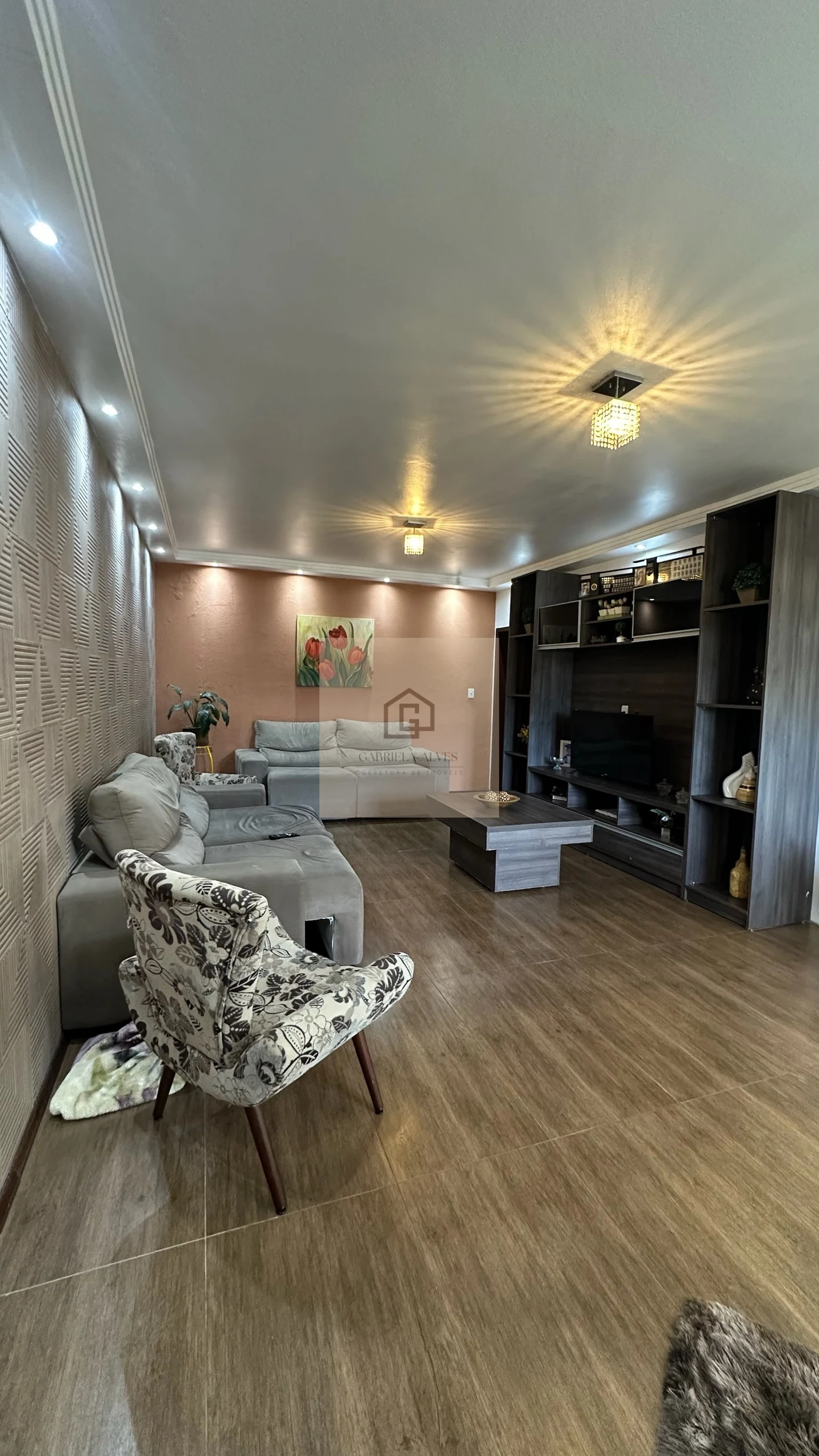 Casa com pavilhão no bairro São José