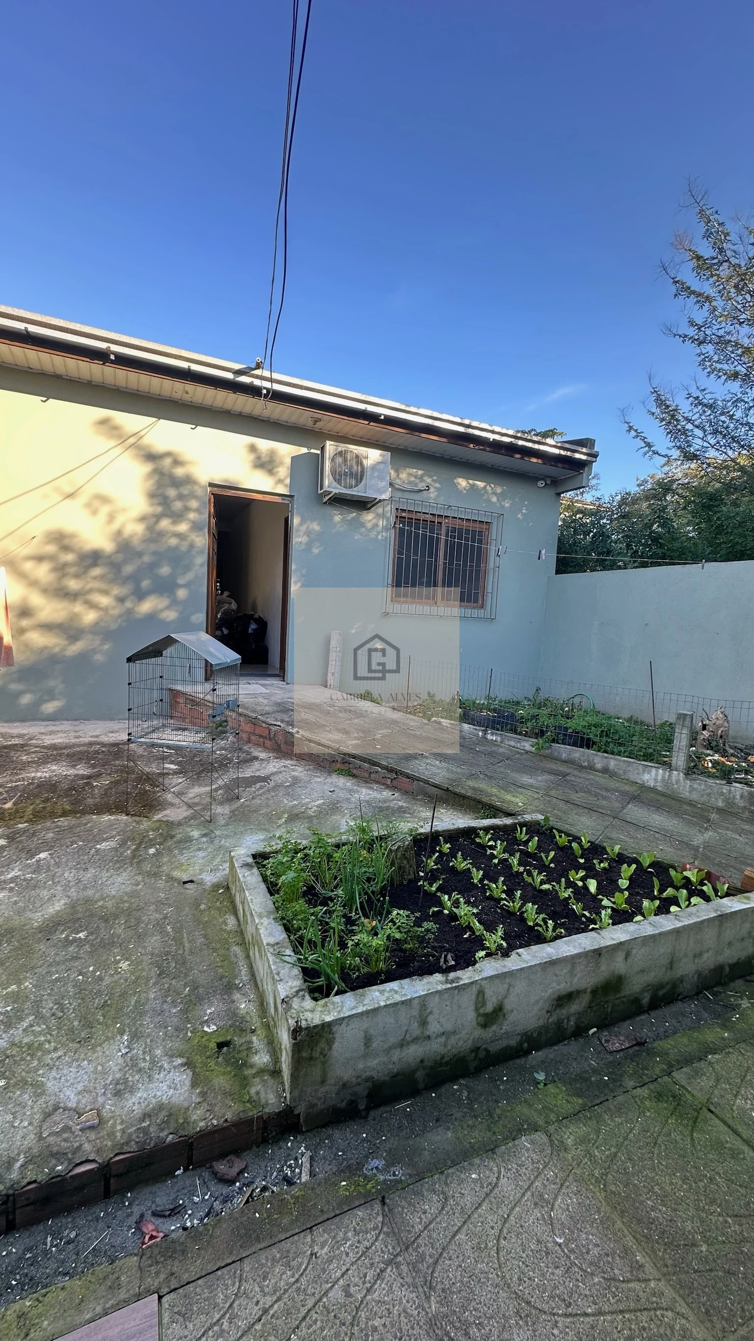 Casa com pavilhão no bairro São José