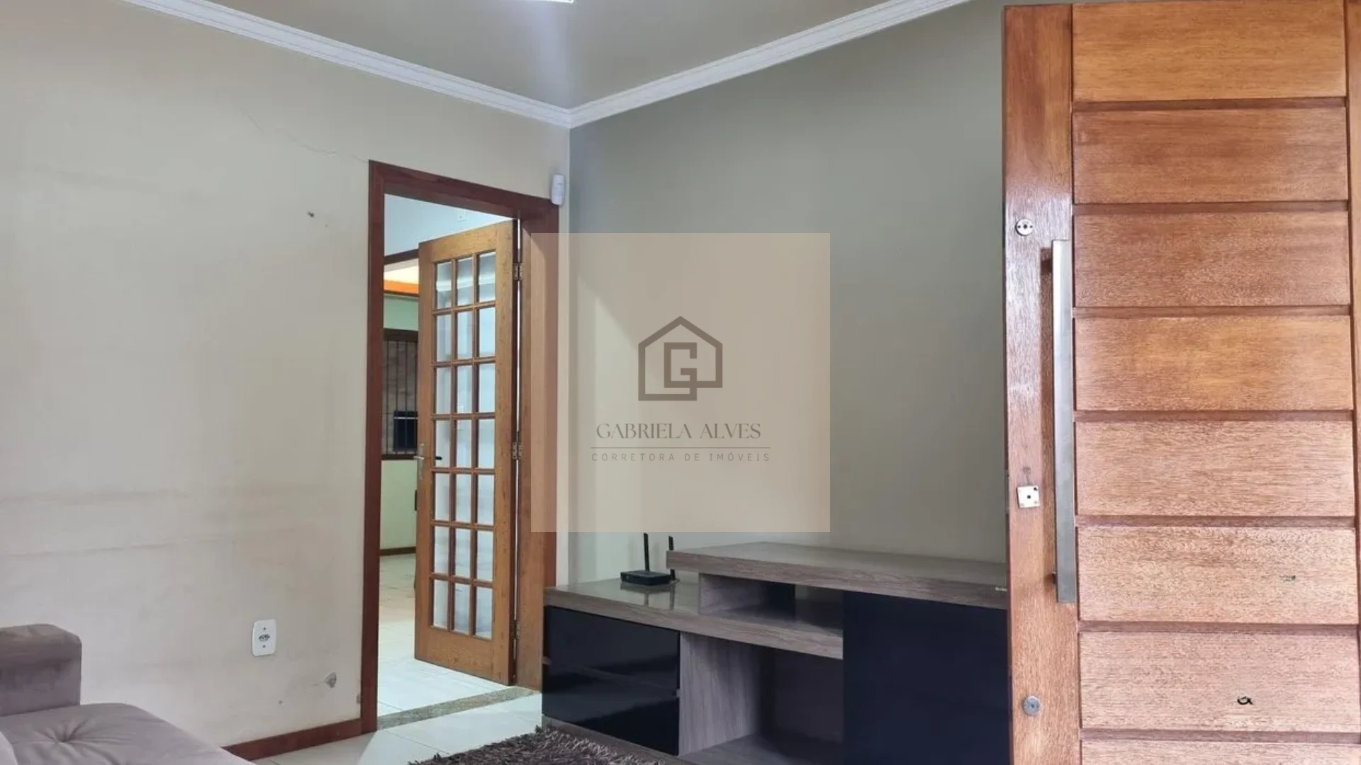Casa térrea com 3 Dormitórios próximo ao trevo da Uglione