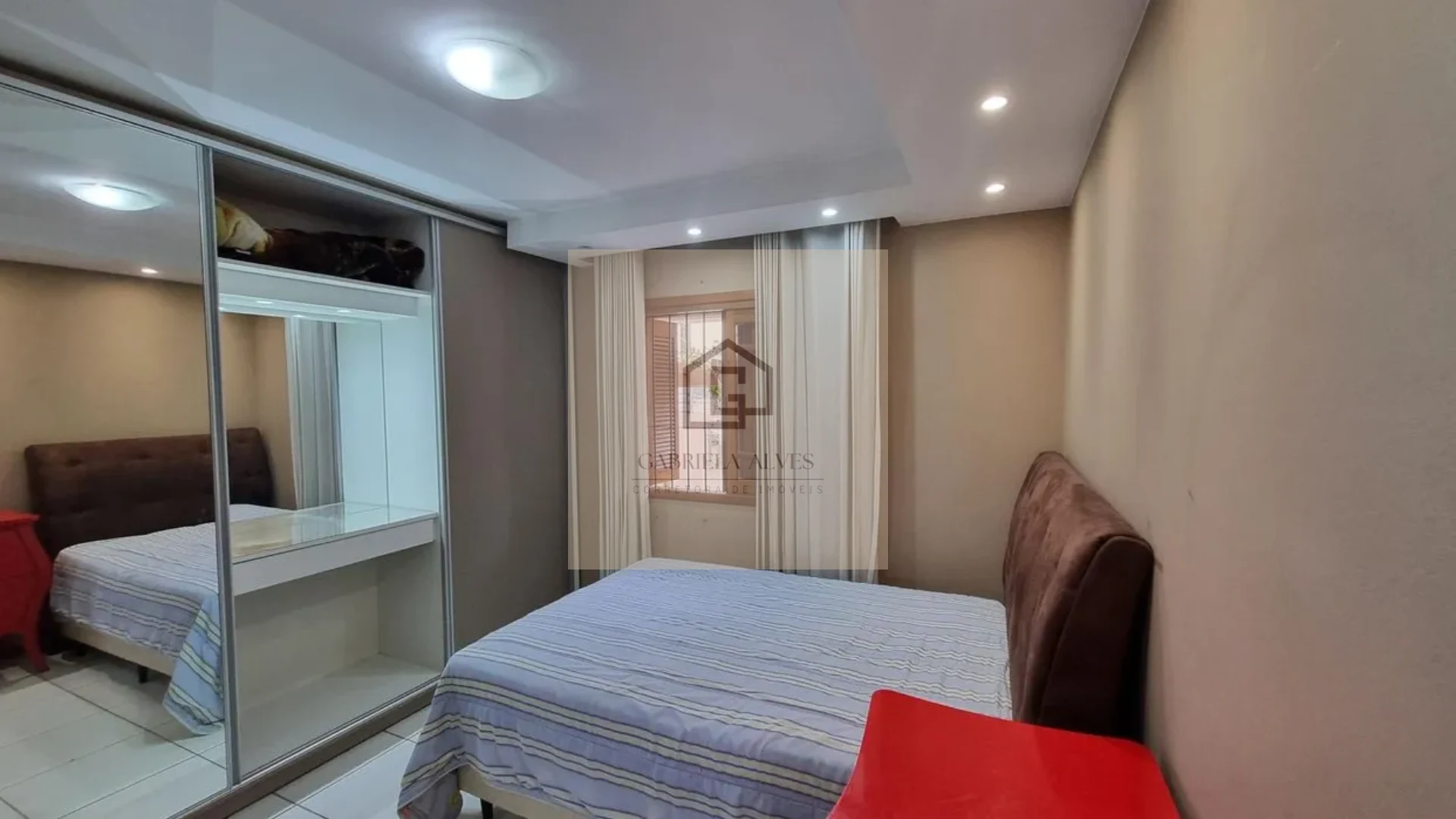 Casa térrea com 3 Dormitórios próximo ao trevo da Uglione