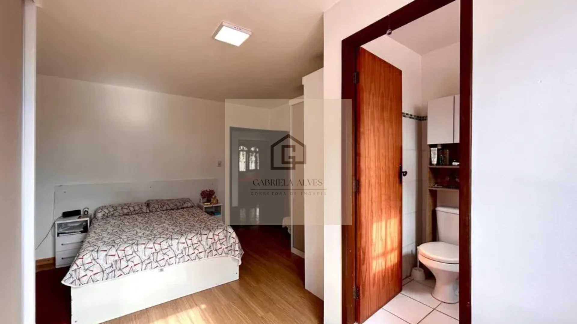 Casa com Piscina e Espaço Gourmet | 4 Dormitórios no Bairro São José