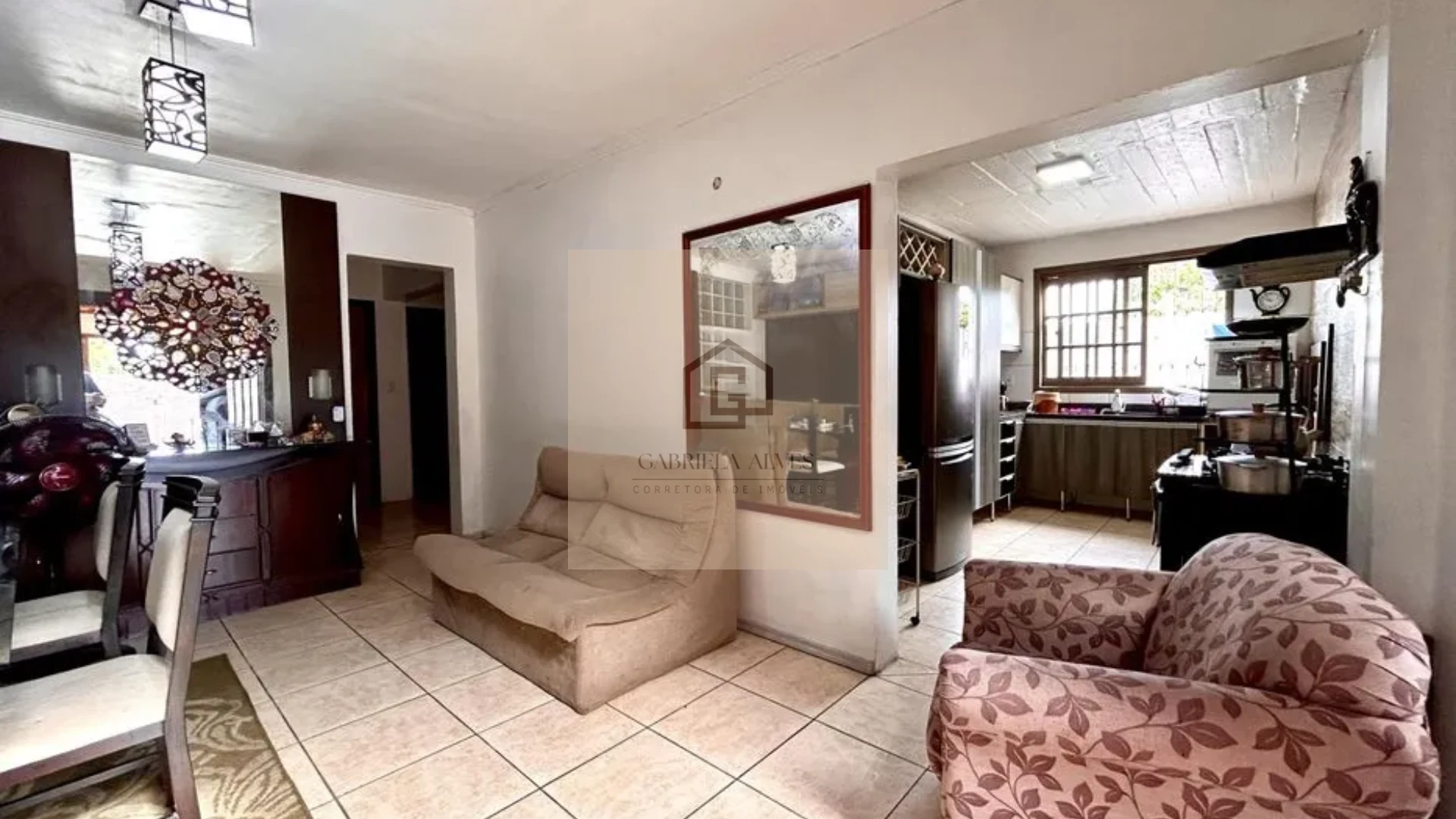 Casa com Piscina e Espaço Gourmet | 4 Dormitórios no Bairro São José