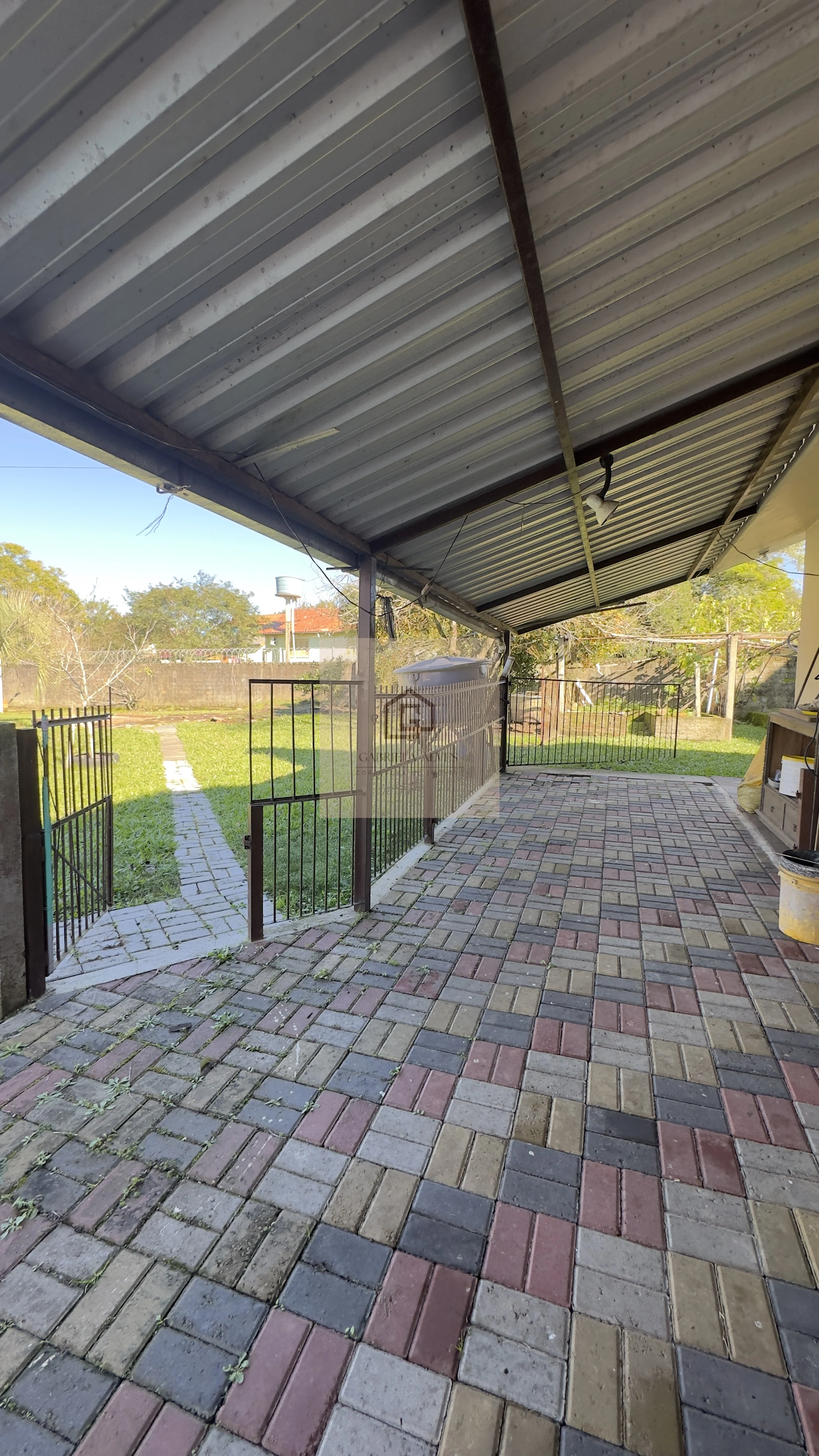 Casa ampla com 4 dormitórios, espaço gourmet, piscina, 3 vagas, bairro São José!
