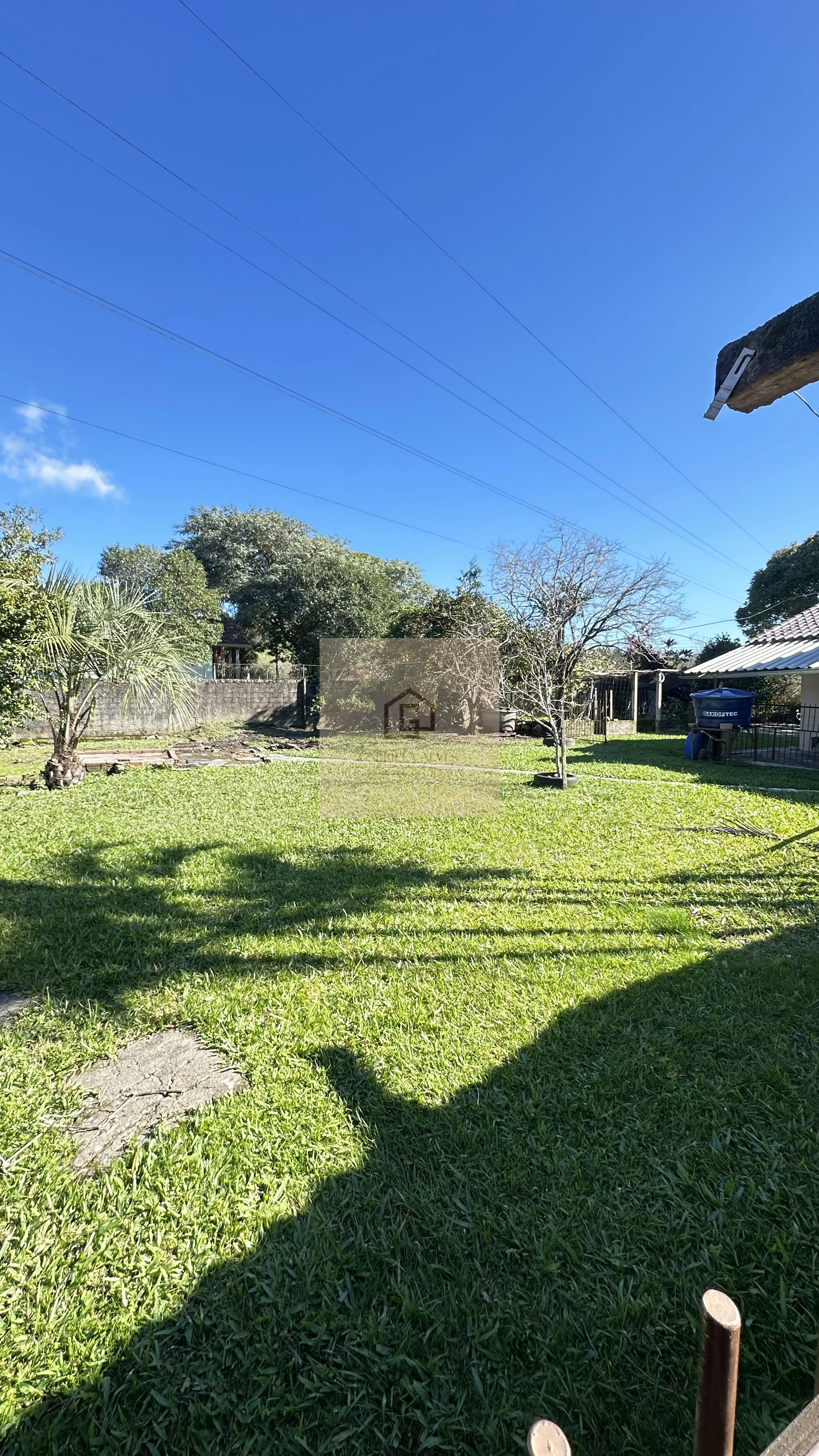 Casa ampla com 4 dormitórios, espaço gourmet, piscina, 3 vagas, bairro São José!