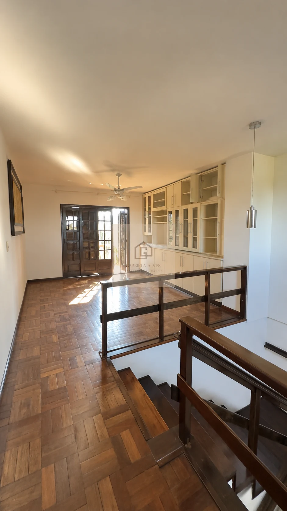 Casa ampla com 4 dormitórios, espaço gourmet, piscina, 3 vagas, bairro São José!