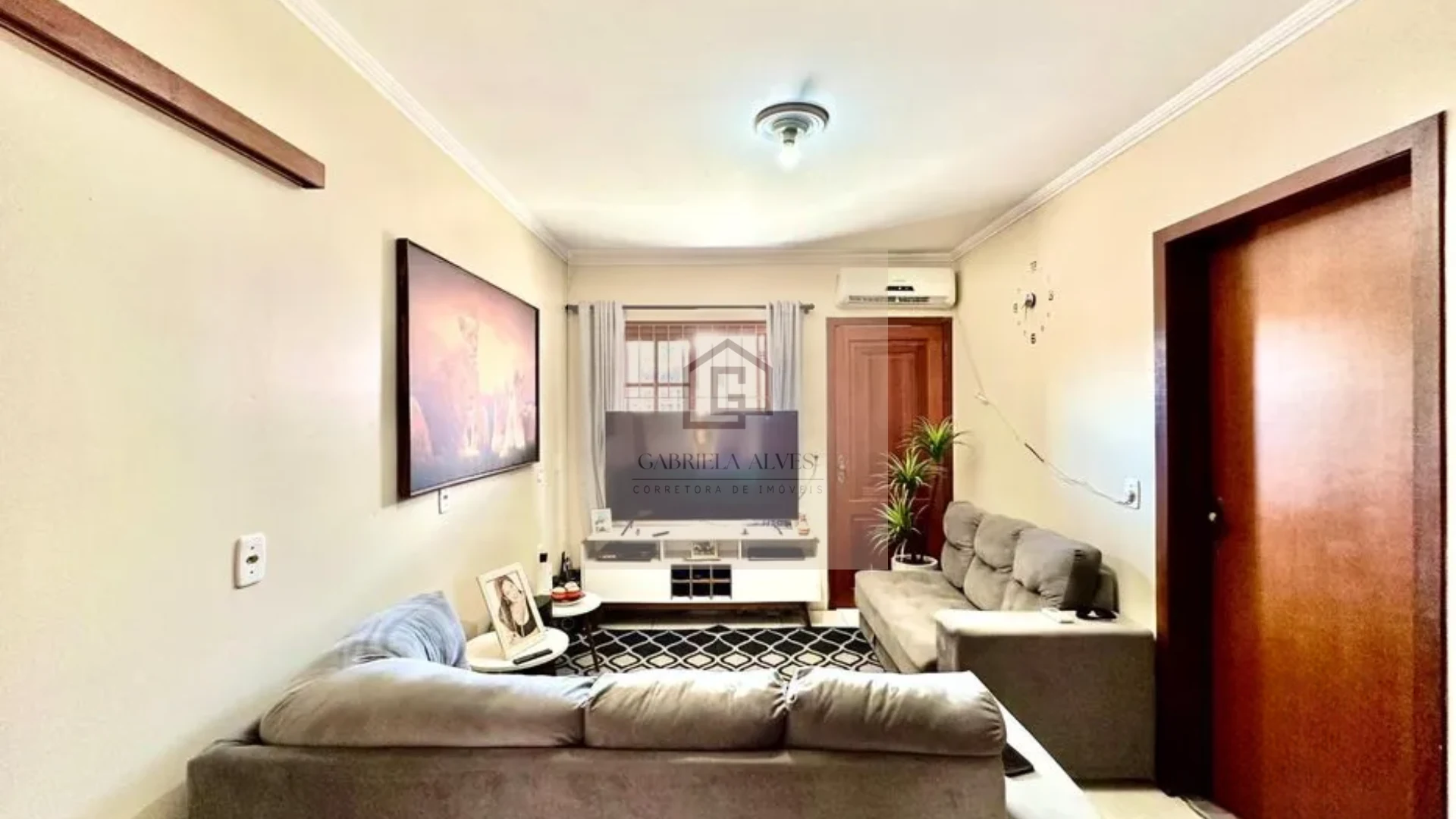 🏡 Casa Semimobiliada com 2 Dormitórios e Churrasqueira no Bairro Tomazetti