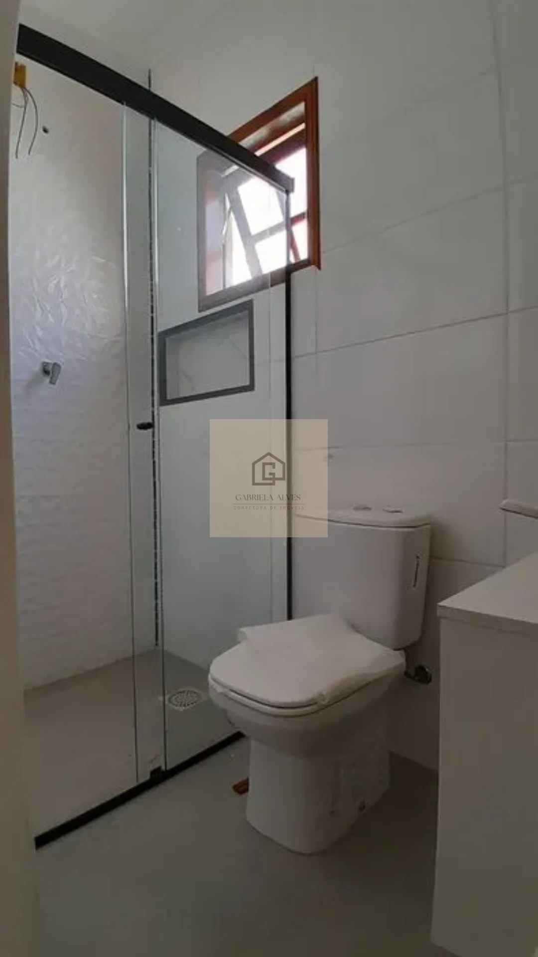 🏡 Casa Reformada com Suíte, Amplo Pátio e 3 Vagas à Venda no Bairro Pinheiro Machado
