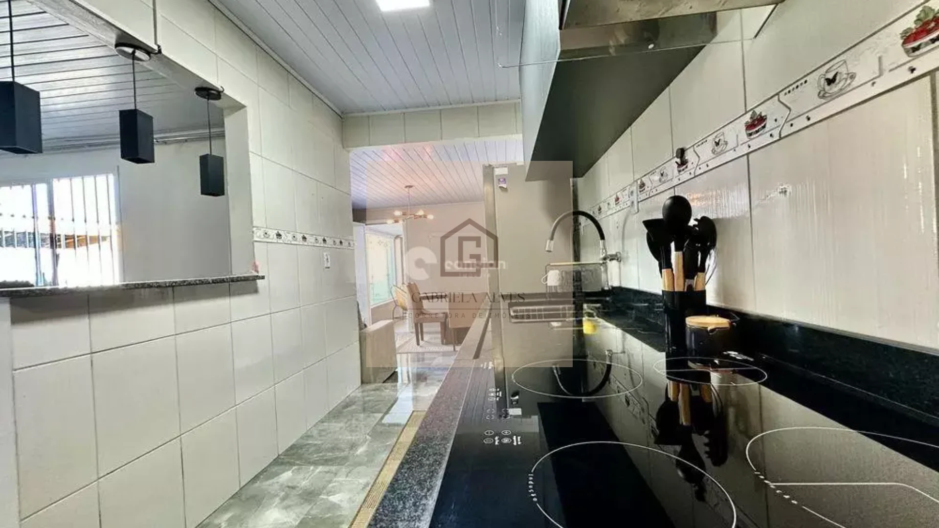 Casa com Piscina e Espaço Gourmet, Semimobiliada no Bairro Juscelino Kubitscheck | 130 m² Privativos