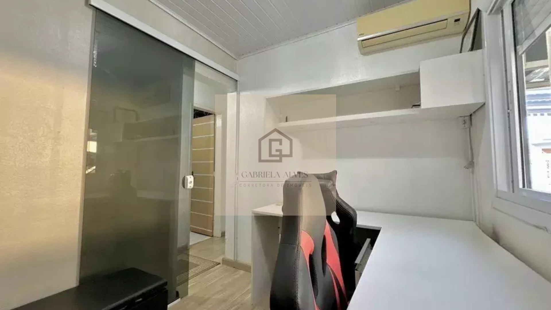 Casa com Piscina e Espaço Gourmet, Semimobiliada no Bairro Juscelino Kubitscheck | 130 m² Privativos