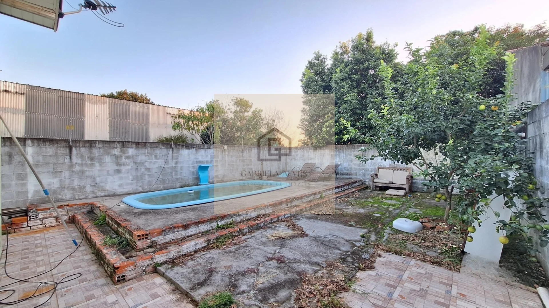 Casa no Montebello  com piscina