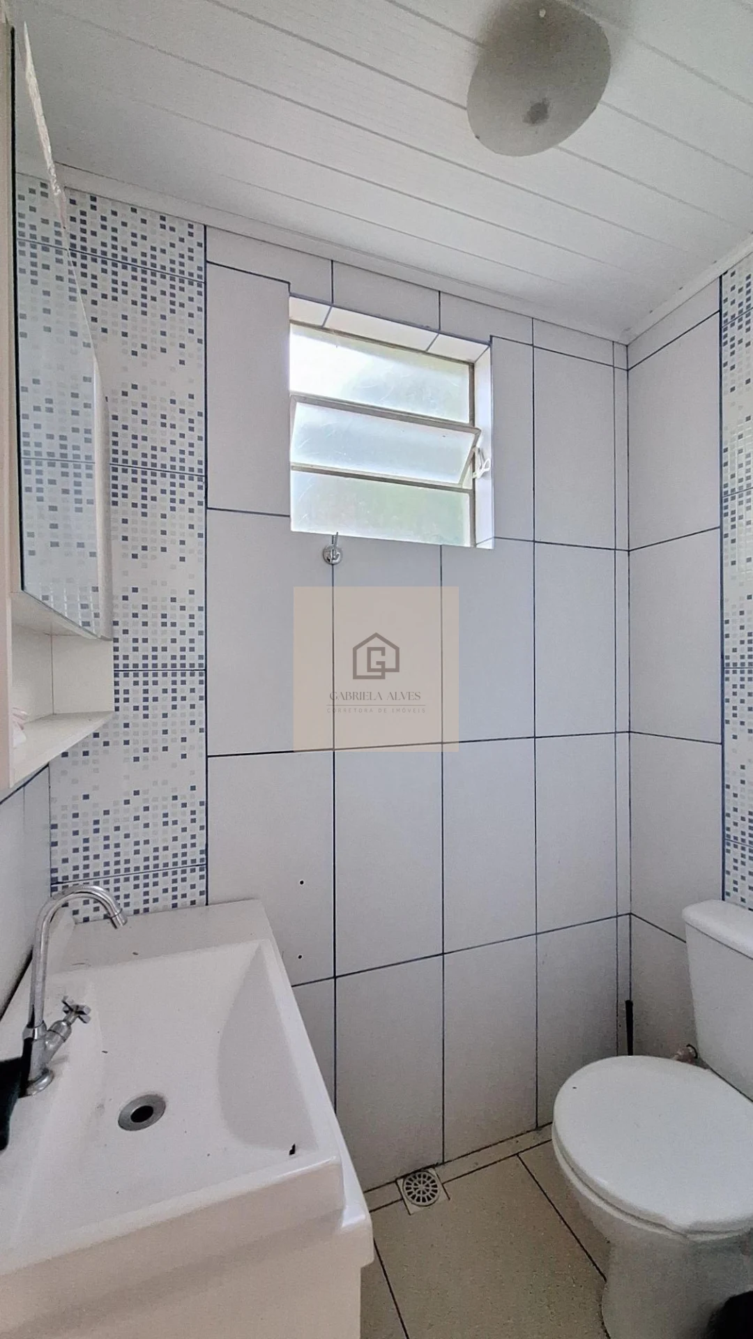 Casa no Montebello  com piscina